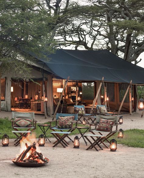 Our team of intrepid adventurers at Ker & Downey® Africa have put together some of our top recommended mobile safari camps in Tanzania’s Serengeti, all offering a most exclusive experience of the bush at its most unbridled, and uninhibited. #adventuretravel #safari Tent Architecture, Tent Restaurant, Bush Lodge, Tented Camp, Mobile Safari, Great Migration, Lodge Design, Glamping Resorts, Camping Resort