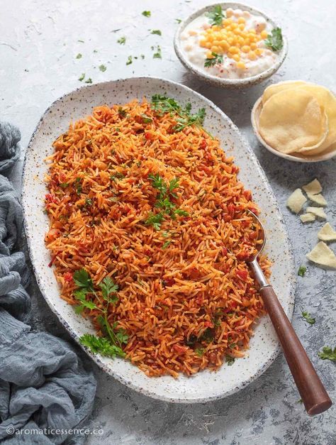 Tomato Rice | Thakkali Sadam - Aromatic Essence Stovetop Pressure Cooker, Indian Rice Recipes, Tomato Rice, Indian Rice, Leftover Rice, Cooked Rice, Plum Tomatoes, Homemade Treats, Rice Recipe