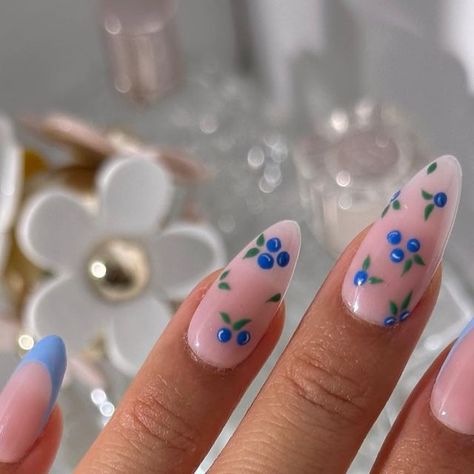 Small Flowers Nails, Oval Nails Designs French, Nails With Blueberries, Blueberry French Tip Nails, Blue Design Almond Nails, Fruit Nails French Tip, Flower Almond Nail Designs, French Nails With Blue Design, Blue Fruit Nails