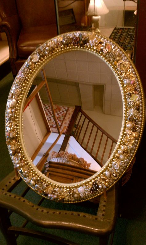 vintage jewelry encrusted mirror by S Knowles Beaded Mirror Frame, Jewelry Letters, Bedroom Dresser Sets, Resin Mirror, Mirror Collage, Small Shower Room, Vintage Upcycle, Mirror Decor Living Room, Jeweled Picture