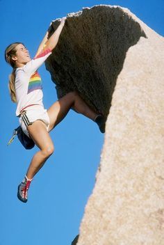 Lynn Hill free climb Woman Climbing, Lynn Hill, Free Climb, Climbing Girl, Trad Climbing, Sport Climbing, Netflix Documentaries, Rock Climbers, Ice Climbing