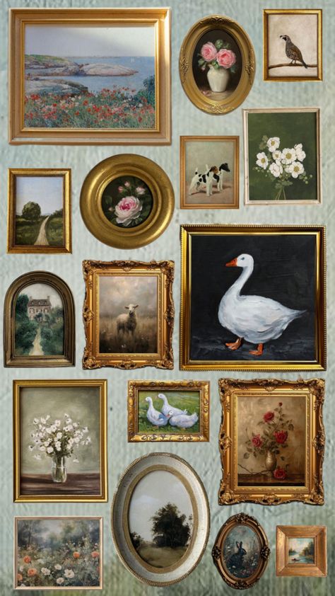 Wallpaper With Gallery Wall, Old House Wall Art, Old Fashioned Gallery Wall, Photo Collages On Wall, Vintage Oil Painting Gallery Wall, Antique Wall Collage, Vintage Wall Frames, Vintage Frame Collage, Vintage Photo Collage Wall