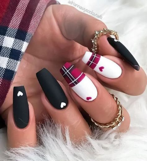 valentines nail design 15 1 Valentines Nail Art Designs, Black And White Nail, November Nails, Valentine Nail Art, Romantic Nails, February Nails, Plaid Nails, Nail Designs Valentines, Blush Nails