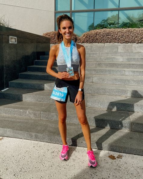 Lauren Kay Sims | dallas marathon 2019 recap! Marathon Running Outfit, Summer Running Outfit, Marathon Women, Running Aesthetic, Lauren Kay Sims, Half Marathon Training Plan, I Love To Run, Running Inspiration, Nike Tennis Shoes