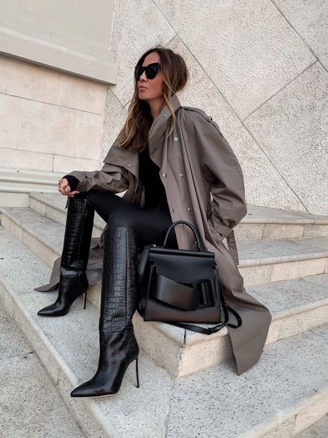 Mode Dope, Coat Outfit, Winter Chic, Cooler Look, Mode Inspo, Looks Chic, Heel Boots, Winter Fashion Outfits, Trench Coats