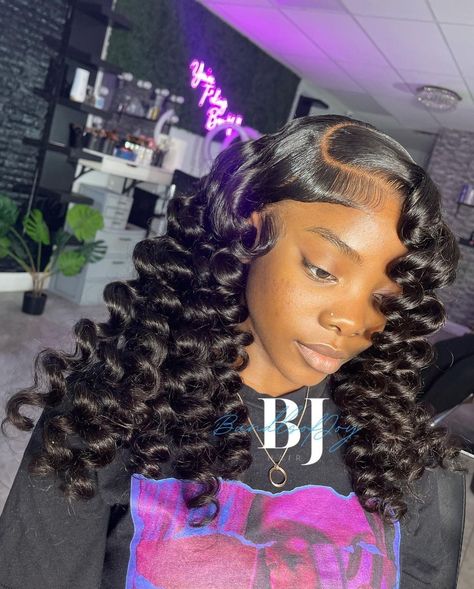 Frontal Styles, Curly Hair Sew In, Sleek Braid, Black Hair Clips, Transitioning Hairstyles, Birthday Hairstyles, How To Curl Short Hair, Frontal Hairstyles, Wig Lace