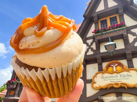 Epcot Snacks, Autumn Foods, Buttercream Frosting For Cupcakes, Caramel Pumpkin, Caramel Treats, Pumpkin Cupcake, Disney Treats, Epcot Food, Pumpkin Treat