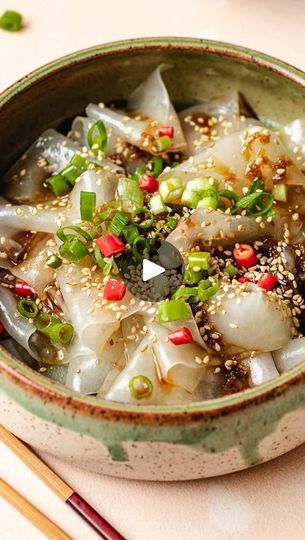 Hobo Meals, Rice Paper Recipes, Vietnamese Foods, Gluten Free Noodles, Wreaths Ideas, Asian Foods, Quick Lunches, Vietnamese Recipes, Noodle Recipes