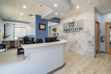 Dental Waiting Room Design, Dental Office Decor Waiting Rooms, Reception And Waiting Area Design, Dental Office Reception, Dental Office Design Receptions, Waiting Room Design Reception Areas, Clinic Decoration, Waiting Area Design, Orthodontic Office Design