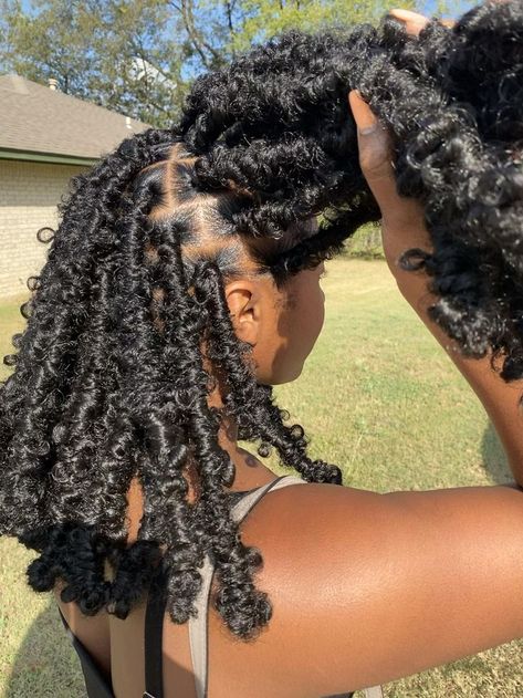 🦋🦋🦋🦋 @manididmyhair on IG for more! [Video] | Hair braid videos, Protective hairstyles braids, Braids hairstyles pictures Free Part Butterfly Locs, Butterfly Locs Round Face, Butterfly Locs Short Tutorial, Butterfly Locs Big Parts, Butterfly Locks Hairstyle Long, Big Butterfly Locs, Hawaiian Clover Locs, Butterfly Locks Long, Natural Locks Hairstyles