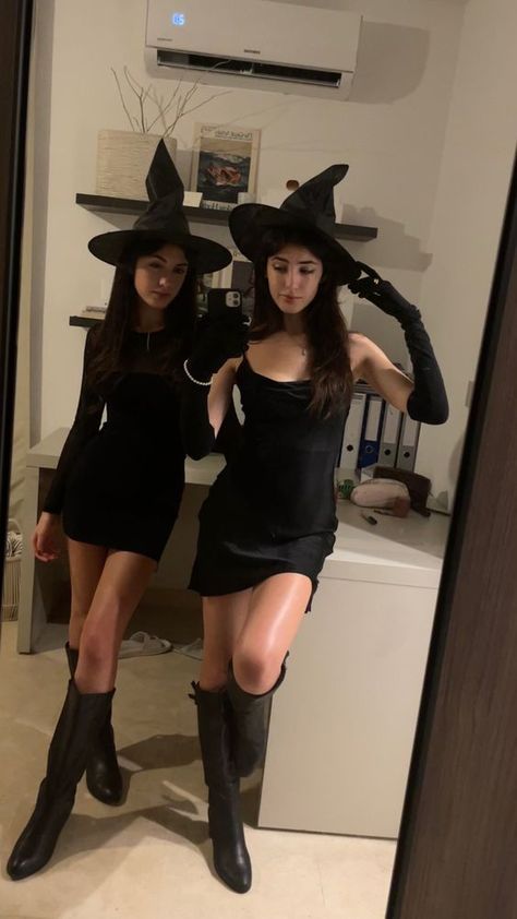 Halloween Group Costumes Which Are Super Funny - RecipeMagik 3 Witches Costume, Women’s Matching Halloween Costumes, Halloween Witches Costume, Duo Halloween Costumes Witches, Duo Witch Halloween Costumes, Halloween Costumes For Brunette Duos, Matching Witch Costumes, Matching Outfits For Halloween, Pretty Duo Halloween Costumes