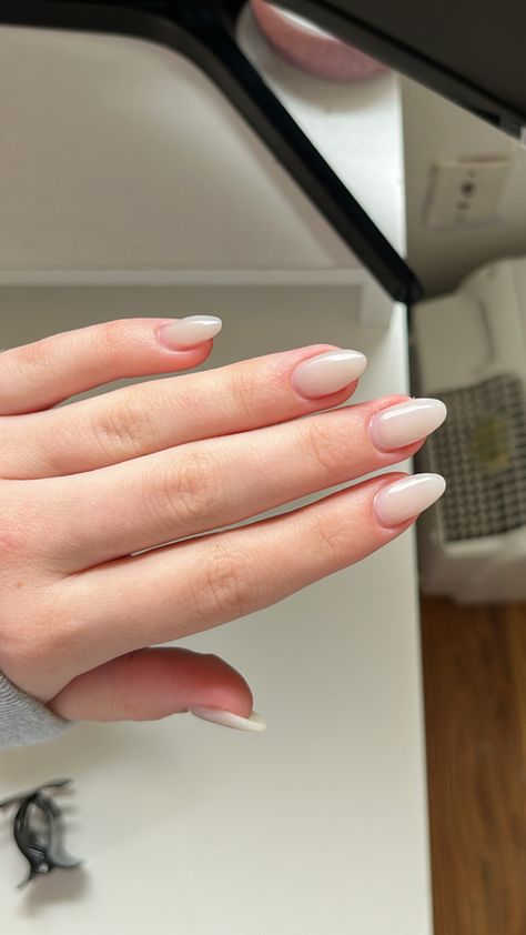 Simple Clean Nails, Clean Nail Designs, Plain White Nails, Nails Basic, Nails Clean, White Gel Nails, Plain Nails, Hello Nails, Simple Gel Nails