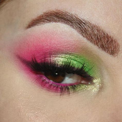 Pink And Green Smokey Eye, Wicked Makeup Looks Pink, Green And Pink Makeup Ideas, Neon Pink And Green Eyeshadow Looks, Pink And Green Eyeshadow Looks Indian, Lime Green And Pink Eye Makeup, Neon Pink And Green Makeup, Flora Makeup Look, Fairy Makeup Pink And Green