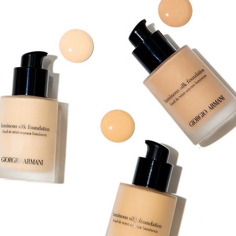 We're obsessed with finding the perfect foundation coverage, whether that's a dewy finish, something more matte, or the ever-elusive in-between goodness that will make us glow on cue (but never... Armani Silk Foundation, Maquillage Pin Up, Giorgio Armani Foundation, Armani Luminous Silk, Giorgio Armani Luminous Silk, Luminous Silk Foundation, Best Makeup Artist, Luminous Skin, Younique Makeup