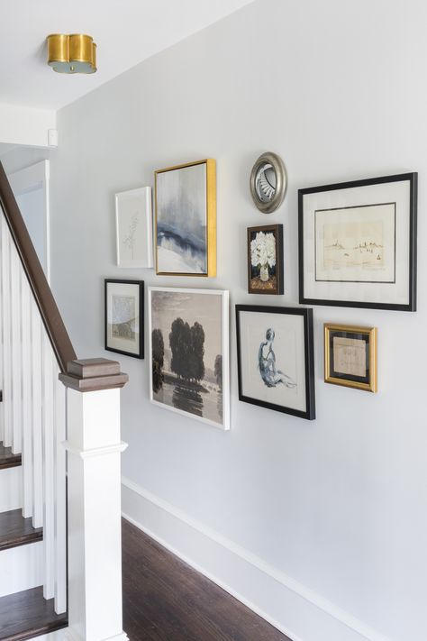 Picture Arrangements, Easy Home Improvement, Styling Tricks, Family Photo Wall, Eclectic Gallery Wall, Wall Displays, White Frames, Foyer Decorating, Narrow Hallway