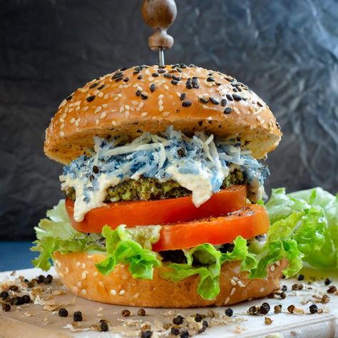 Boca Burger, Blue Cheese Burger, Boca Recipe, Vegan Veggie Burger, Blue Cheese Burgers, How To Cook Burgers, Cheese Burger, Shredded Lettuce, Kraft Heinz