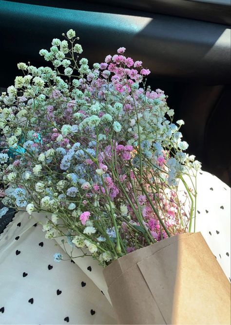 Trader Joes Flower Arrangements, Breath Aesthetic, Trader Joes Flowers, Pretty Flowers Pictures, Bouquet Arrangement, Unicorn Flowers, Arrangement Floral, Boquette Flowers, Baby S Breath