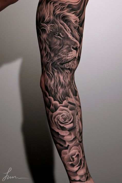 Lion and flowers full sleeve tattoo - 80+ Awesome Examples of Full Sleeve Tattoo Ideas  <3 ! Men Flower Tattoo, Lion Tattoo Sleeves, Mens Lion Tattoo, Geniale Tattoos, Full Sleeve Tattoos, Full Sleeve Tattoo, Diy Tattoo, Best Sleeve Tattoos, Arm Tattoos