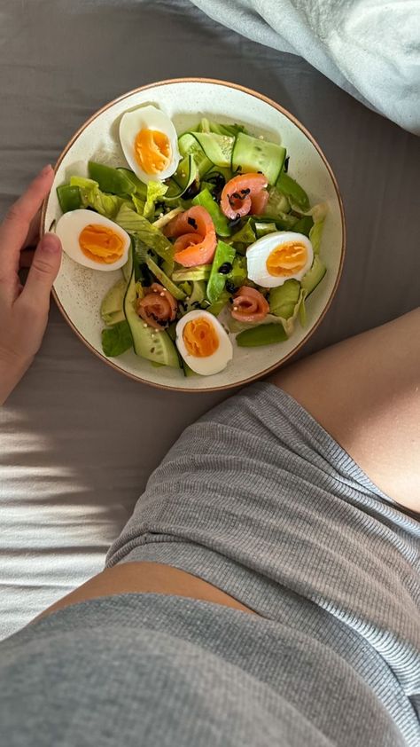 Helthy Girl Food, Food Work, Healthy Lunch Snacks, Healthy Food Menu, Healthy Food Inspiration, Breakfast Healthy, Healthy Food Dishes, Healthy Lifestyle Food, Healthy Food Motivation