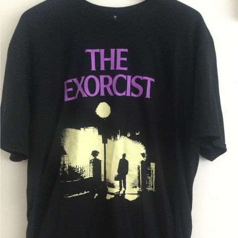 The Exorcist Horror Movie Black Cotton T-Shirt Mens Size Xl Pit To Pit 25” Length 30” New No Hanging Tag Horror Movie Accessories, Black Metal Clothing, Horror Movie Tshirts, Horror Tshirt, Aesthetic Horror, Horror Clothes, Horror Shirts, Emo Shirts, Horror Movie T Shirts