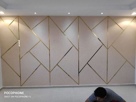 Trending wall panels ideas Organizing Wardrobe, Organize Wardrobe, Organization Wardrobe, Closets Ideas, Wardrobe Laminate Design, Wardrobe Organization, Essentials Wardrobe, Sliding Door Wardrobe Designs, Aesthetic Wardrobe