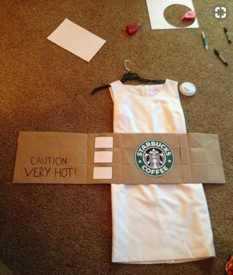 Starbucks Costume, Costumes Faciles, Meme Costume, Diy Halloween Costumes For Women, Diy Costumes Women, Halloween Fest, Homemade Halloween Costumes, Diy Kostüm, Holloween Costume