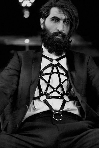 Pentagram Harness, Harness Outfit, Zana Bayne, Male Witch, Harness Fashion, Mens Fashion Editorial, Fashion Art Photography, Body Harness, Leather Harness