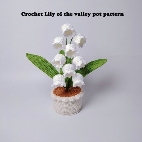 Crochet Lily of the valley pot pattern, US terms #crochetflowerpot #crochetflower #crochet #gifts #gift Crochet Lily Of The Valley, Graduation Flower Bouquet, Cotton Yarn Crochet, Crochet Lily, Milk Cotton Yarn, Graduation Flowers, Easy Crochet Animals, Valley Flowers, Crochet Decoration