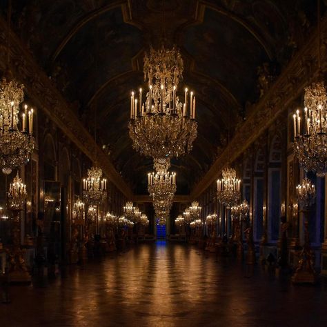 Royal Ball Aesthetic, Ramadan Moodboard, Palace Dark, Versailles Ball, Hall Of Mirrors Versailles, Versailles Aesthetic, Versailles Hall Of Mirrors, Anime Bedroom Ideas, Royal Background