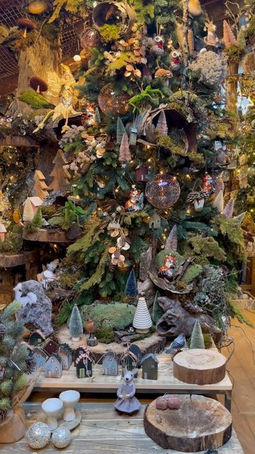 Fairy Forest Christmas Tree, Enchanted Forest Christmas, Fairy Christmas Tree, Enchanted Woodland, Forest Christmas, Fairy Christmas, Christmas Tree Decorating, Real Christmas Tree, Tree Decorating