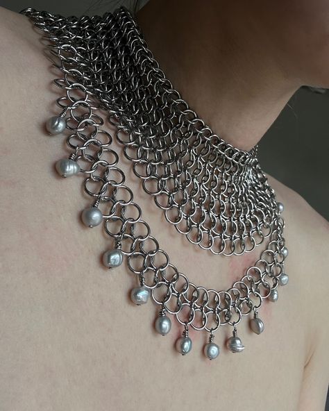 ARMOR 01 NECKLACE surgical steel / grey freshwater pearls min length: 33cm max length: 42cm PLN 480 / €110 This piece is unique (1of1) and won’t be recreated DM to buy 💌 Chainmail Hand Jewelry, Chainmail Necklace Patterns, Chain Maille Armor, Armor Jewelry, Medieval Revival, Chainmaille Jewelry Patterns, Jewerly Ring, Chainmail Necklace, Chainmaille Jewelry