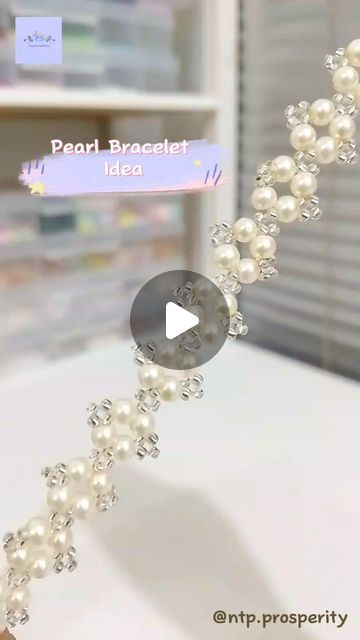 Beaded Belt Diy, Diy Pearl Necklace Tutorial, Pearl Bracelet Tutorial, Pearl Necklace Tutorial, Diy Pearl Necklace, Beads Accessories, Pearls Diy, Beaded Bracelets Tutorial, Necklace Tutorial