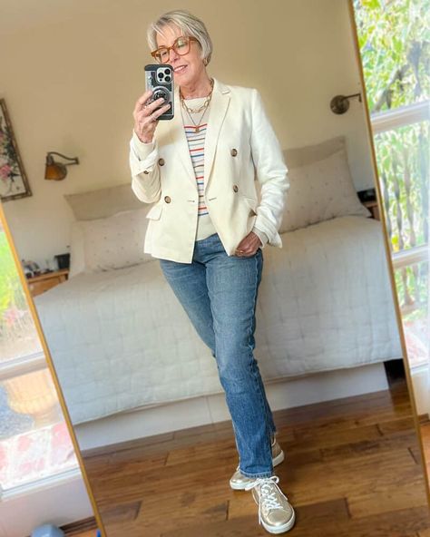 Friday miscellany: doctor’s appointments, what I wore & more Doctor Appointment Outfit, Appointment Outfit, Dr Appointment, Blazer And Jeans Outfit, Smart Casual Blazer, Doctors Appointment, How To Make Jeans, Blazer And Jeans, Color Trends Fashion