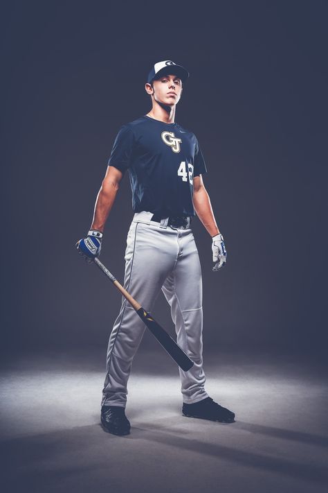 Baseball Studio Photoshoot, Baseball Media Day Poses, Baseball Poses, Baseball Portraits, Baseball Throw Pose, Baseball Professional Photography, Baseball Photography Action, Pitcher Baseball Pose, Hot Baseball Players