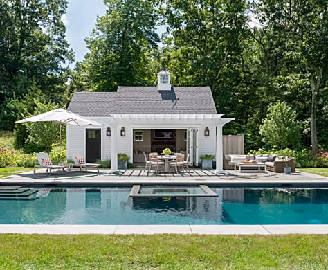 Cute Pool House for Summer Entertaining! - Town & Country Living Pool House Ideas Backyards, Small Pool House, Pool And Pool House, Pool House Shed, Pool Guest House, Pool House Ideas, Living Pool, Pool House Designs, Pools Backyard Inground