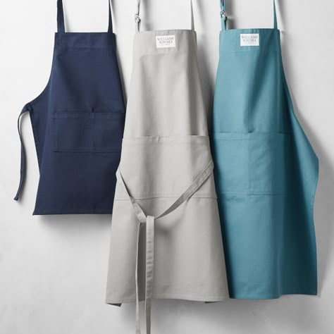 Creative Apron Design, Apron Photoshoot, Business To Do List, Kitchen Apron Design, Chef Clothing, Chef Costume, Striped Apron, Apron Design, Apron Sewing