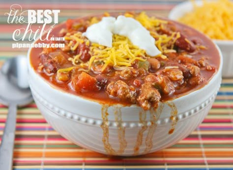 The most delicious and comforting chili ever to be made in your kitchen! | pipandebby.com Chili Recipe Video, Homemade Chili Recipe, The Best Chili, Best Chili, Best Chili Recipe, Turkey Chili, Homemade Chili, All I Ever Wanted, Chili Recipe