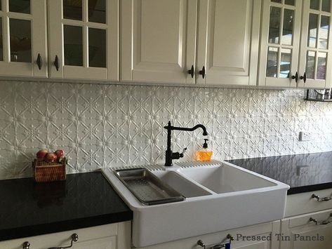 Modern Country Kitchen Splashback - Pressed Tin Panels Tin Tile Backsplash, Tin Backsplash Kitchen, Kitchen Wall Panels, Trendy Kitchen Tile, Kitchen Splashback Tiles, Modern Country Kitchens, Pressed Tin, Tin Kitchen, Tin Tiles