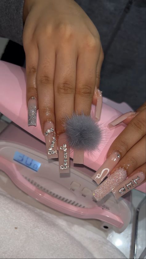 Leo Acrylic Nails Zodiac, Leo Acrylic Nails, Libra Nails Acrylic, Birthday Nails Leo, Libra Nails Design, Libra Birthday Nails, Leo Nails, Leo Birthday Nails, 21st Birthday Nails