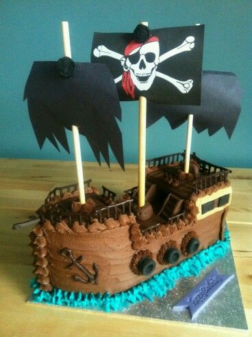 Pan Kids Pirate Ship, Pirate Ship Cake, Cake Decorating For Kids, Pirate Birthday Cake, Deco Cupcake, Pirate Ship Cakes, Ship Cake, Pirate Themed Birthday Party, Pirate Themed Birthday