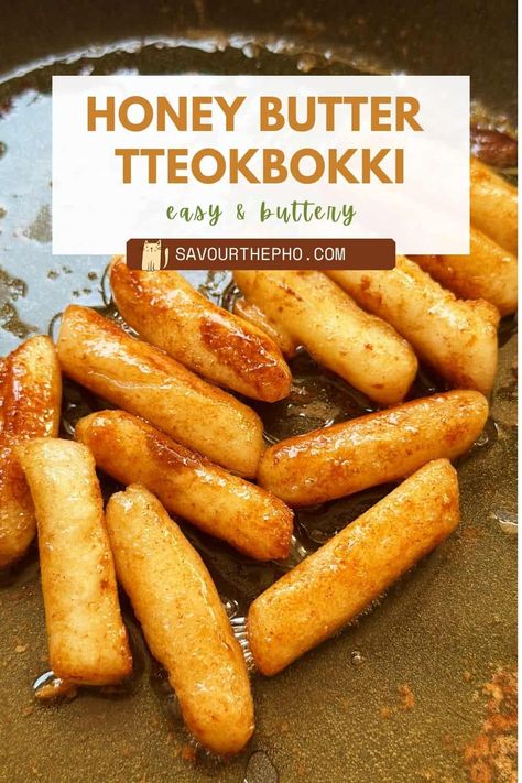 Honey Butter Tteokbokki is a unique take on Korean rice cakes. It's quick, delicious, and can be prepared in under 15 minutes for an incredible snack Easy Honey Butter, Korean Rice Cakes, Tteokbokki Recipe, Easy Korean Recipes, Korean Rice Cake, Rice Cake Recipes, Korean Rice, Honey And Soy Sauce, Korean Cooking