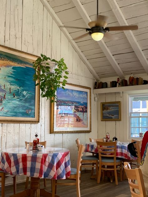 Beach Town Life Aesthetic, New England Coffee Shop, Nantucket Coffee Shop, California Cafe Aesthetic, Seaside Cafe Aesthetic, Coastal Coffee Shop Aesthetic, Coastal Cafe Exterior, Encinitas Aesthetic, Blue Coffee Shop Aesthetic