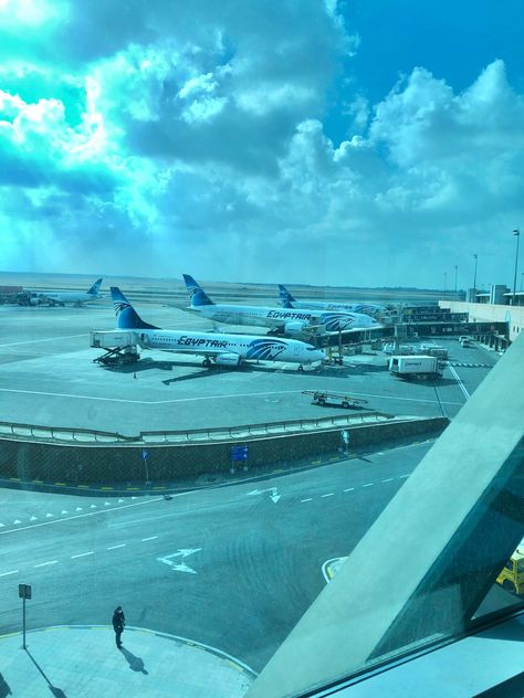 Cairo Airport Snapchat, Egypt Airport, Cairo International Airport, Cairo Airport, Airport Vibes, Airport Aesthetic, Airport Photos, Mecca Wallpaper, Airport Travel