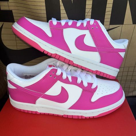 New Nike Dunk Low Gs Laser Fuchsia Pink Barbie Women Sz 5 / 3.5y Fb9109-102 Brand New With Box Box Has No Lid Authentic These Are Youth Size 3.5y, Same As Womens Size 5 Hot Pink Shoes, Pink Jordans, Pretty Shoes Sneakers, Jordan Shoes Retro, Pink Barbie, Nike Sneakers Women, Pink Nikes, Sneakers Women, Swag Shoes