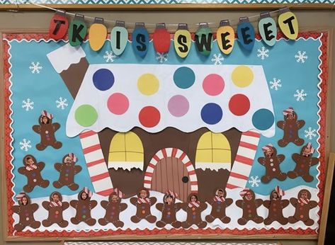 Preschool Christmas Wall Display, Christmas Bulletin Board Gingerbread, Christmas Birthday Board Classroom, December Boards For Preschool, Gingerbread Theme Bulletin Board, Christmas Bulletin Board For Toddlers, Gingerbread Daycare Theme, Fireplace Bulletin Boards For School, Gingerbread Man Bulletin Board Preschool