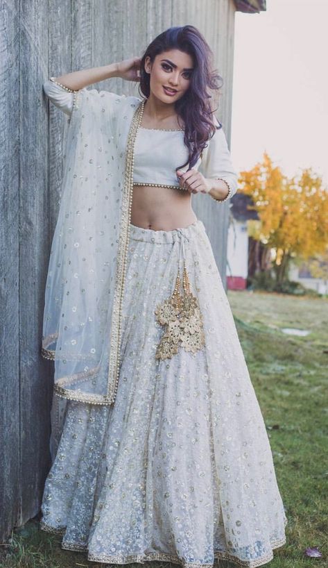 HGotG Bollywood Clothes, Indian Bar, Asian Fits, Orang India, Dupatta Dress, Dr Martens Outfit, Outfits Primavera, Brown Clothing, White Lehenga