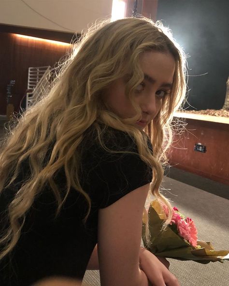 Flowers for the asst stage manager? Allie by Will @thesociety. First day first scene! ❤️ Allie Pressman, Panromantic Demisexual, Dr Marvel, Stage Manager, Kathryn Newton, Instagram Flowers, Revenge Of The Fallen, Young Avengers, The Revenge