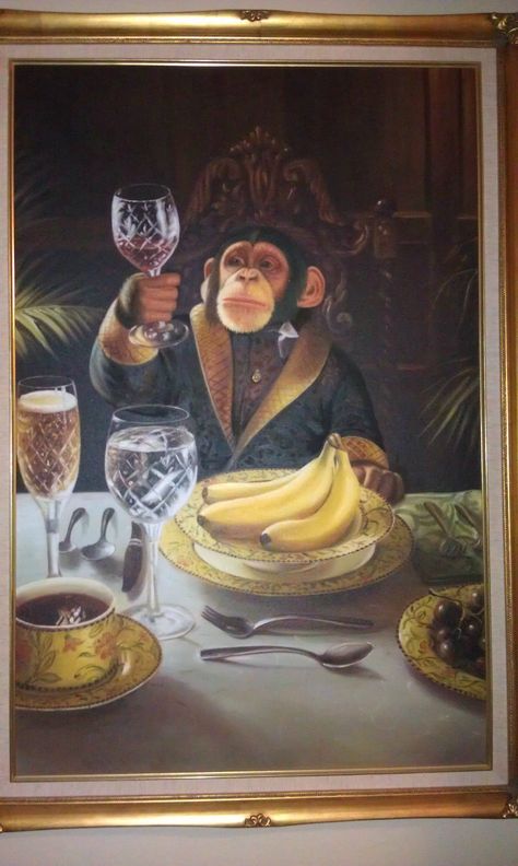 I want this. Every time I look at it I start laughing. Funky Monkey, Banana Art, Monkey Art, A Monkey, Nice Pictures, Monkey Business, Glass Of Wine, Primates, Shrek