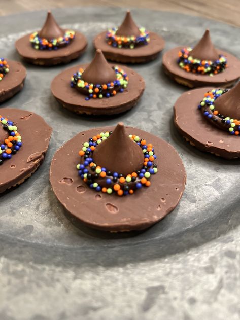 Witches Hat Cookies, Buffalo Ranch Chicken Dip, Christmas Crock, Witch Hat Cookies, Fudge Stripe Cookies, Buffalo Ranch Chicken, Air Fryer Recipes Appetizers, Hat Cookies, Cookie Videos