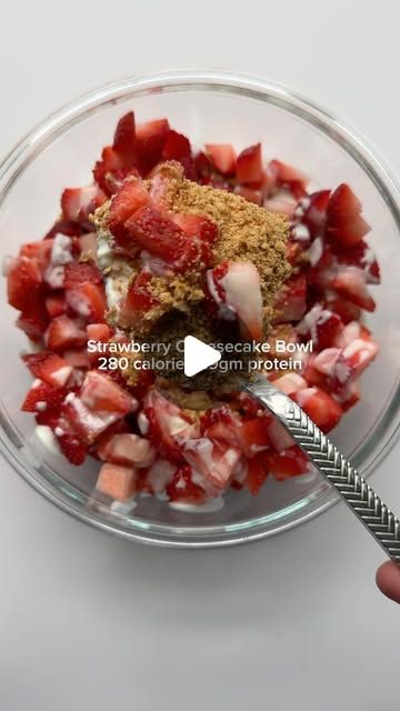 Overnight Oats Smoothie, Dr Rachel Paul, Protein Sweets, Oats Smoothie, Rachel Paul, Yogurt Bowls, Healthy Food Menu, Weight Watchers Desserts, Book Instagram